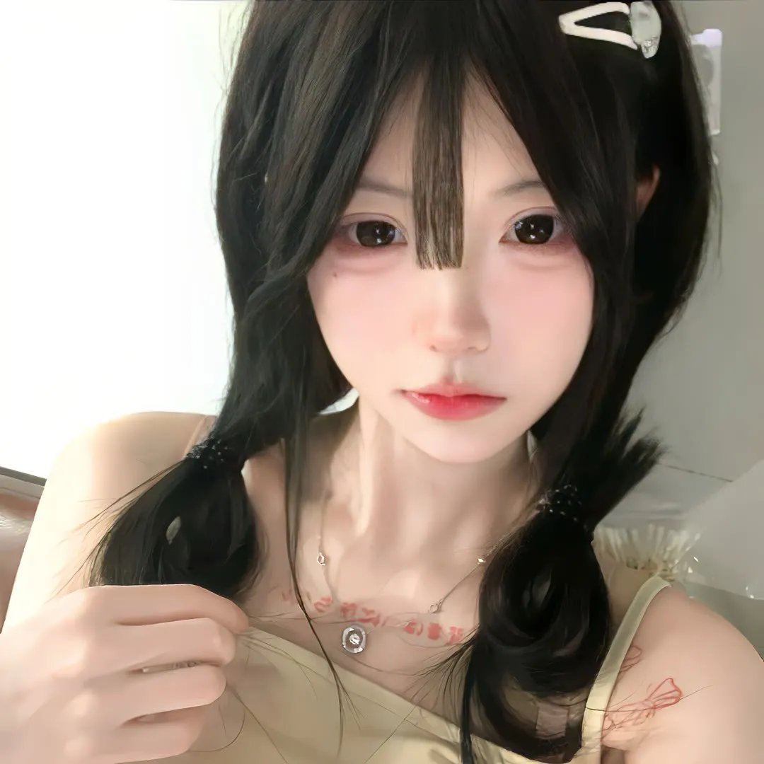 女孩，四绎